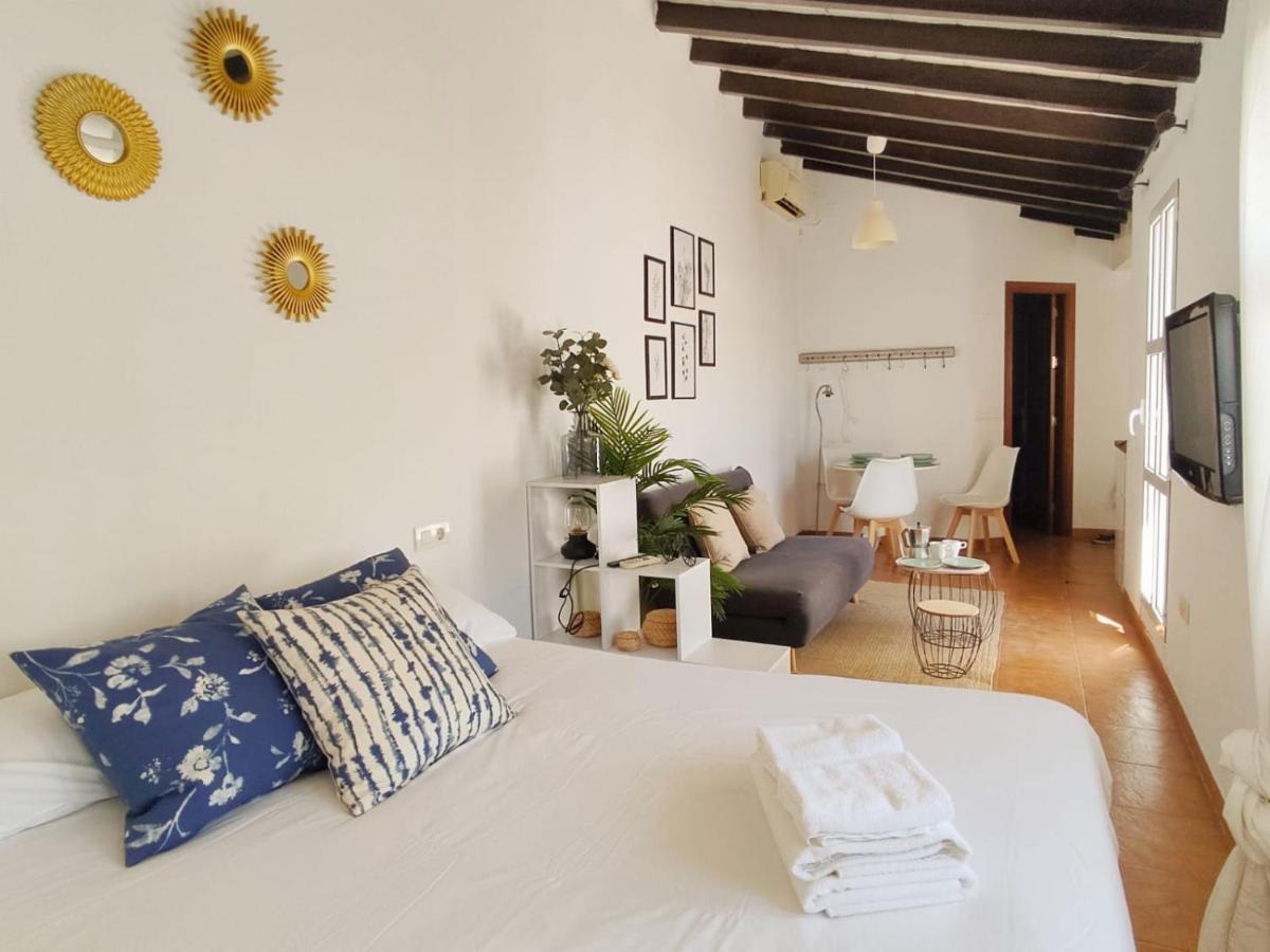 Stunning Attic With Private Terrace And Parking Optional Apartment Seville Exterior photo